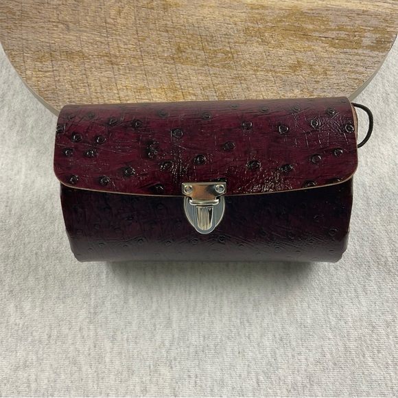 UNIQUE NO BRANDED WOMEN’S CYLINDER CROSSBODY BAG LITTLE PURSE COLOR: BURGUNDY - Picture 3 of 16